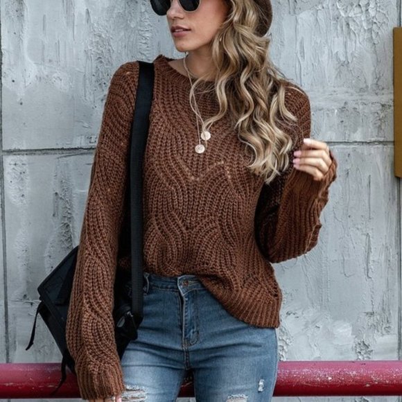 Soft Knit Ribbed Pattern Sweater - Picture 5 of 6